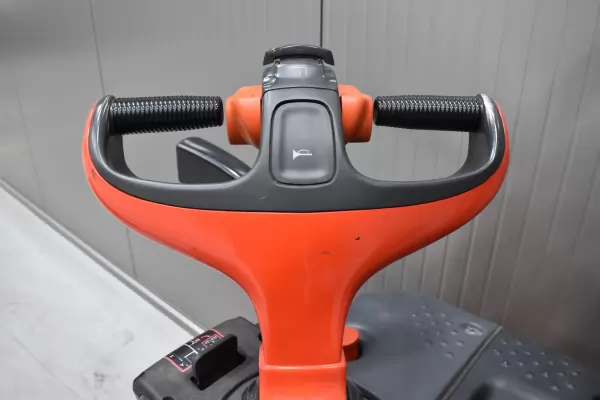 LINDE D 12 AP