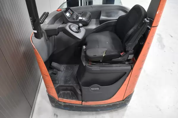 TOYOTA RRE 140 H