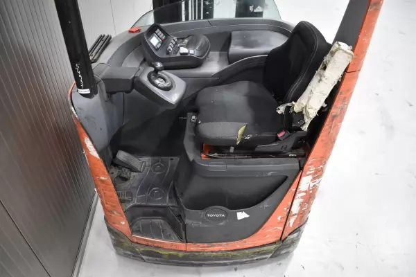 TOYOTA RRE 140 H