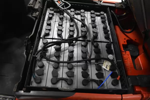 LINDE E 16 - 02