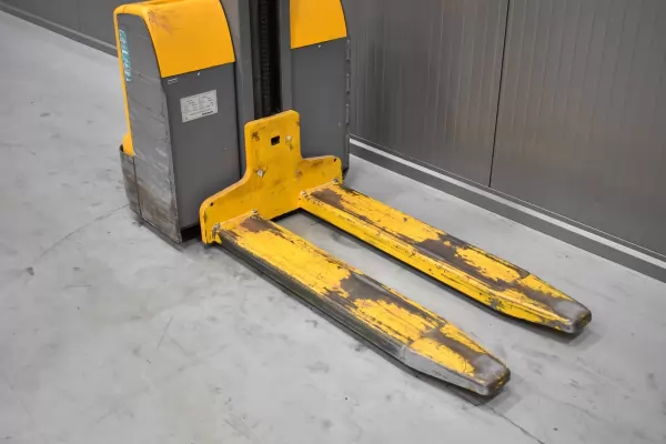 JUNGHEINRICH EMC 110