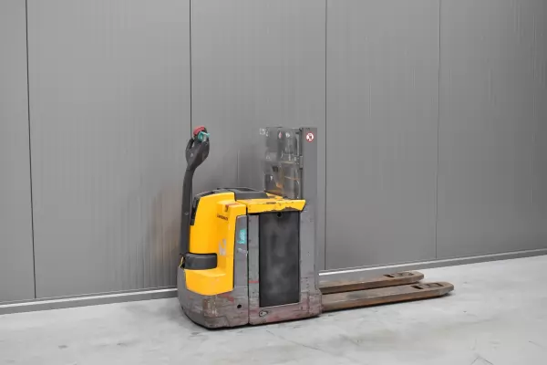 JUNGHEINRICH EJD 220