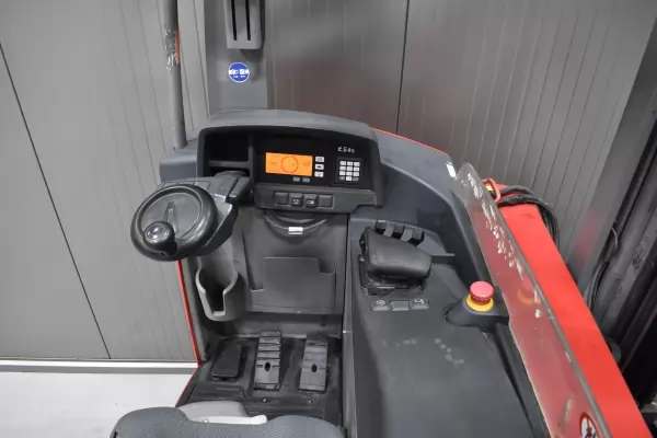 JUNGHEINRICH ETV 320