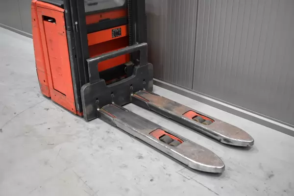 LINDE L16