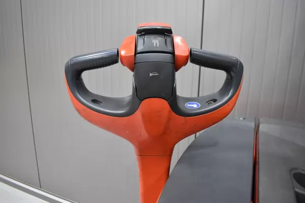 LINDE L16