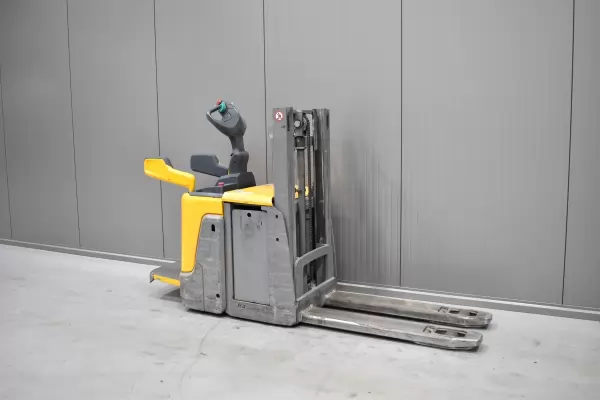 JUNGHEINRICH ERD 220