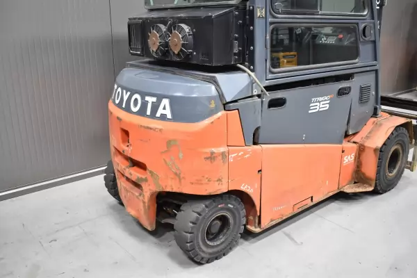 TOYOTA 8FBMT25