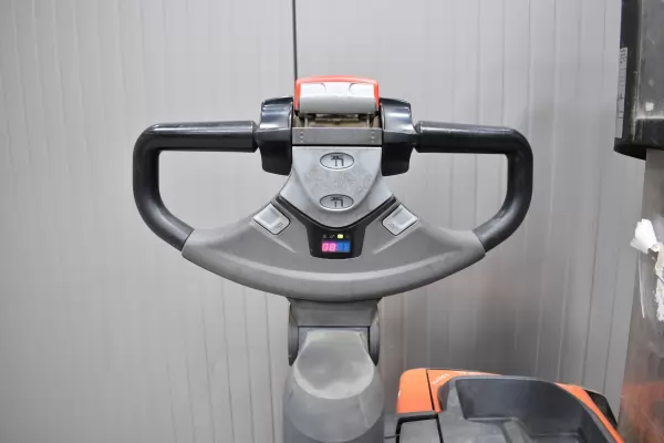 TOYOTA SWE 200D