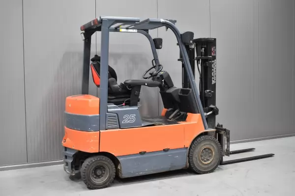 TOYOTA 7FBMF25