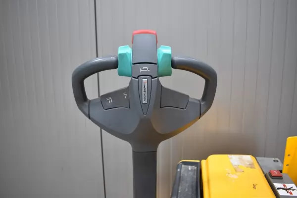JUNGHEINRICH EJE C20