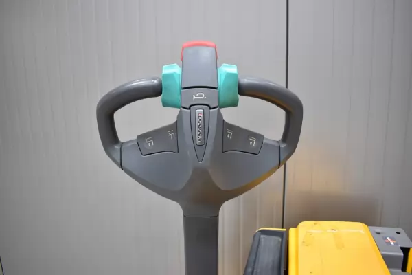 JUNGHEINRICH EJE C20