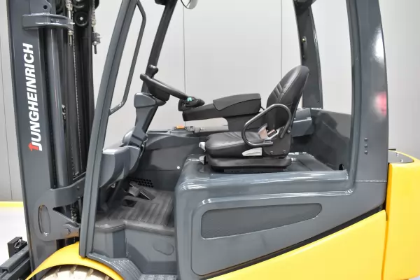 CATERPILLAR 2EP5000