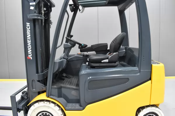 CATERPILLAR 2EPC5000