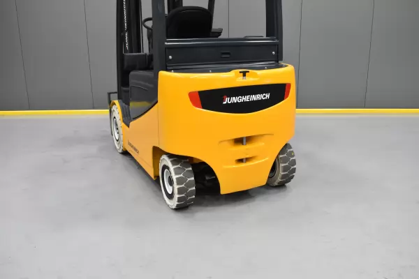 CATERPILLAR 2EPC5000