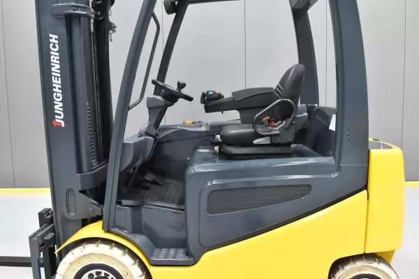 CATERPILLAR 2EPC5000