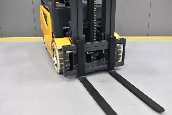 CATERPILLAR 2EPC5000