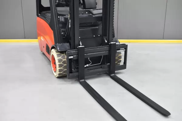 LINDE E 15 - 01