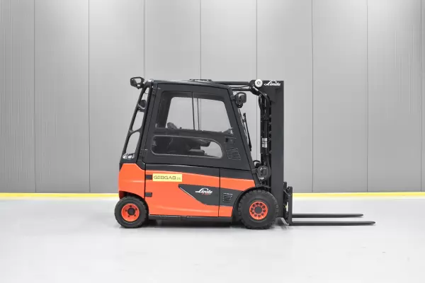 LINDE E 25 L - 01