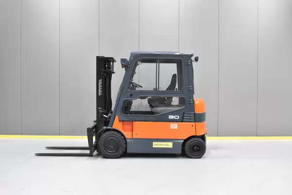 TOYOTA 7FBMF30
