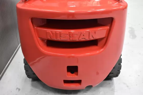 NISSAN 02ZJ1F4A50LY