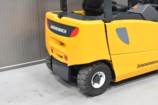 JUNGHEINRICH EFG 320 N