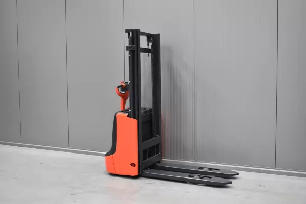 LINDE L 12