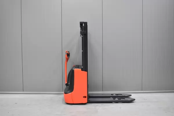 LINDE L 12