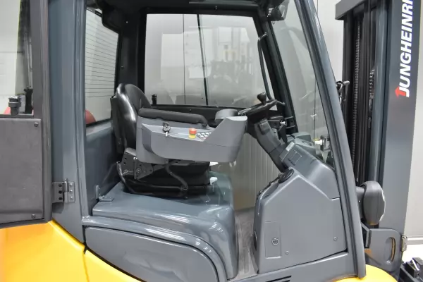 JUNGHEINRICH TFG 320s