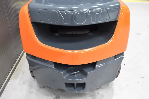TOYOTA 06-8FD30F
