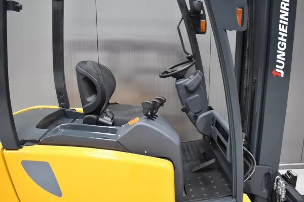JUNGHEINRICH EFG 320 N