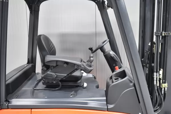 LINDE E 16 - 01