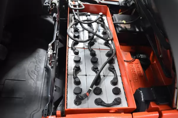 LINDE E 12 - 01
