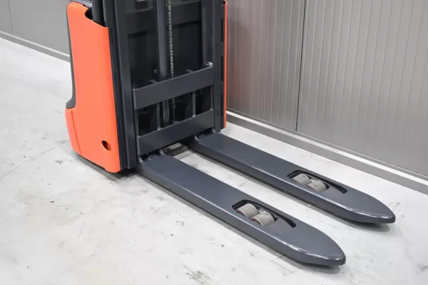 LINDE L 10