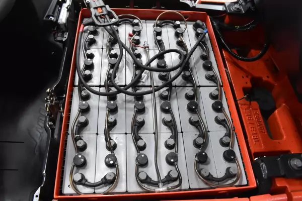 LINDE E 16 - 02