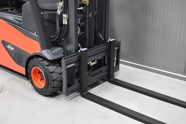 LINDE E 18 - 02