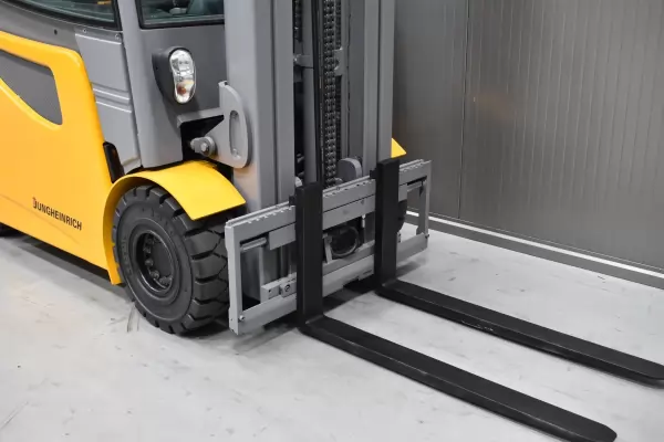 JUNGHEINRICH EFG 425 k